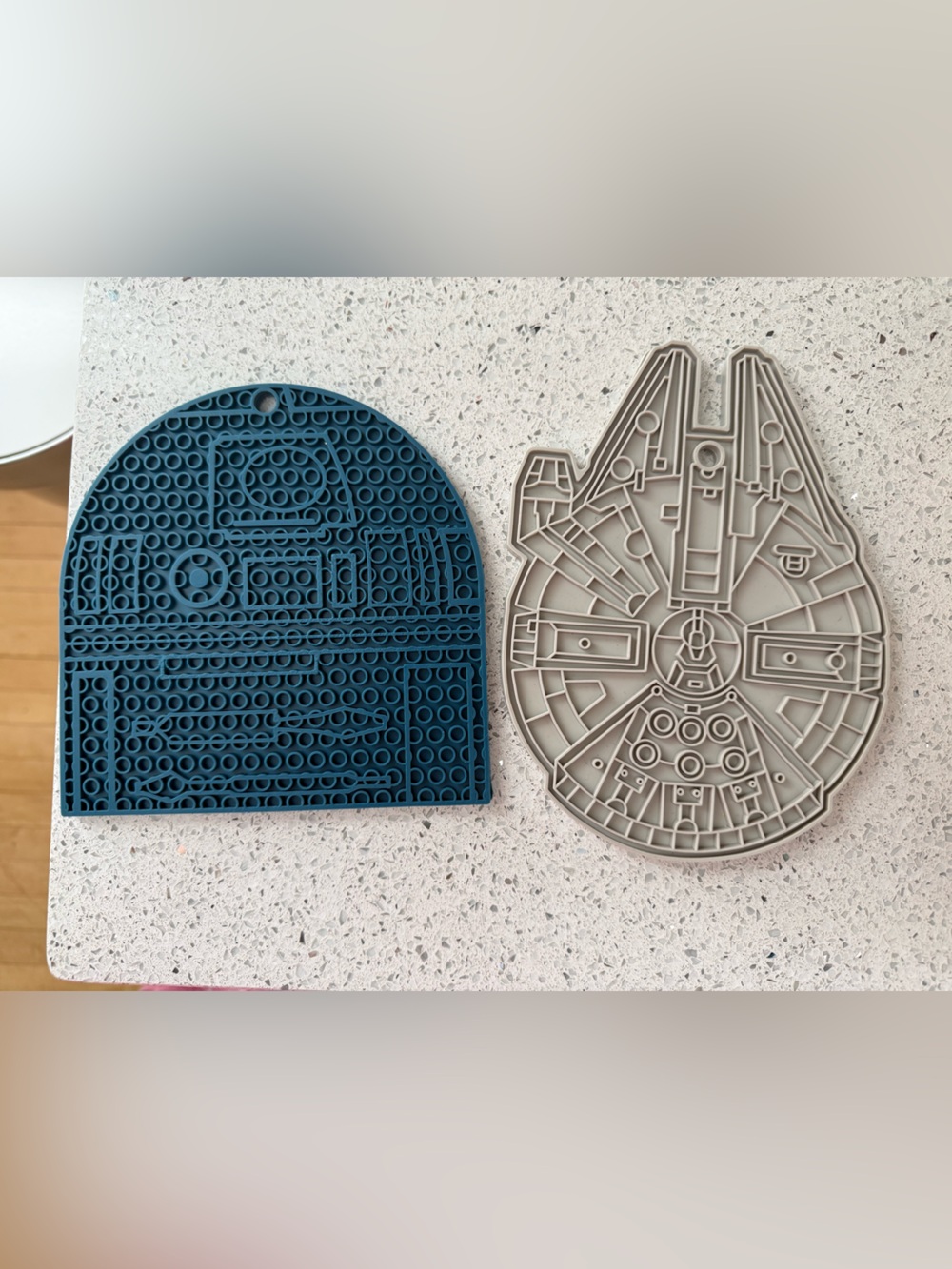 Star Wars Silicon Trivets for your kitchen